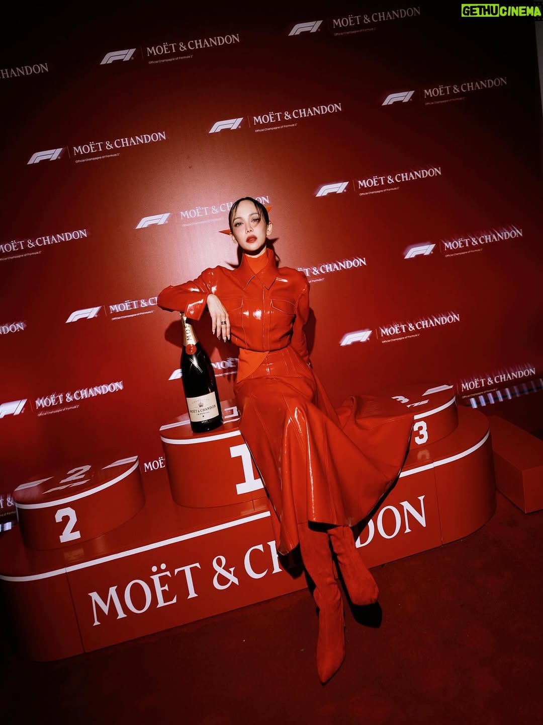 Fiona Xie - 4K Likes - They built a balloon. We built a legacy. 
@moetchandon returns to F1 Singapore—because 280 years of champagne excellence doesn’t whisper.

Enjoy responsibly. Don’t drink and drive. 

@Moetchandon @sushisambasingapore @visitsingapore @F1 #MoetChandon
#DrinkResponsibly #ToastwithMoet #PaidPartnership @scenesixfive