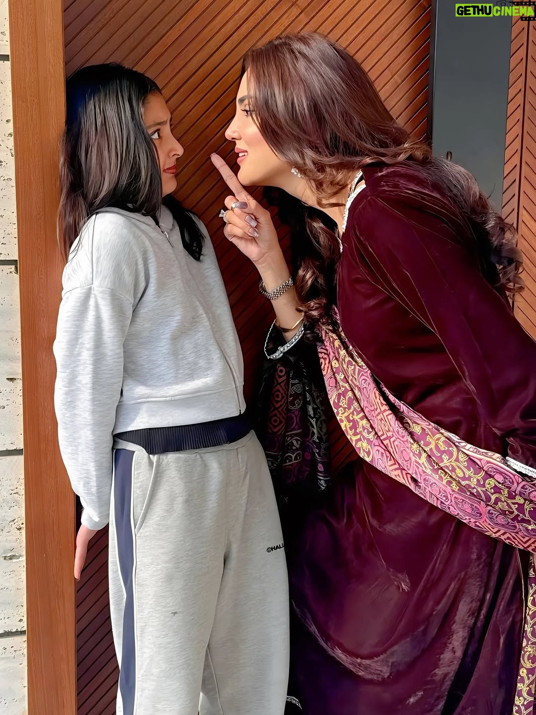 Fiza Ali - 7.8K Likes - Maa aur beti ka rishta… bina shart, bina hisaab ❤️

#MaaBeti #MotherDaughterBond #IndianMoms #MaaKaPyaar #Beti #FamilyLove #DesiReels #EmotionalReel #fizaali #faraal