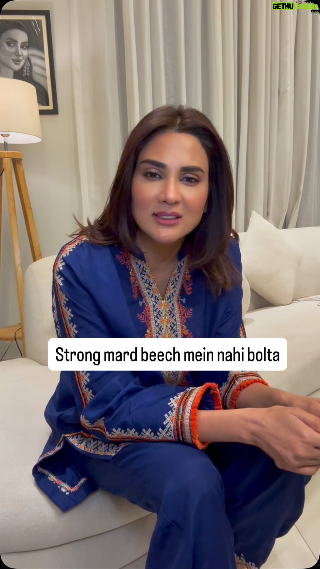 Fiza Ali - 13.3K Likes - Sach bolna fame nahi hota,
himat hoti hai.

Aur jab aurat bolay,
aur mard beech mein aa jaye…
toh yeh sirf afsos hota hai.

Kyun ke aurat ki baat mein
bolnay wala mard
strong nahi hota.

Strong mard
khamoshi se waqar dikhata hai,
shor se nahi.

Sach ko limelight ki zarurat nahi hoti,
magar kuch logon ko hoti hai.

Saboot samnay aa raha hai.
Dekhiye aur khud faisla kijiye.
#fizaali 
#Sach
#StandForTruth

#WomenVoice
#FearlessWoman
#Limelight
#FameVsTruth
#SpeakUp
#StrongWomen
#Exposedkashifzameer
#Exposednihdayasir
#Exposednadiakhan
#Exposedfoodpandarider
#Exposedfakegold