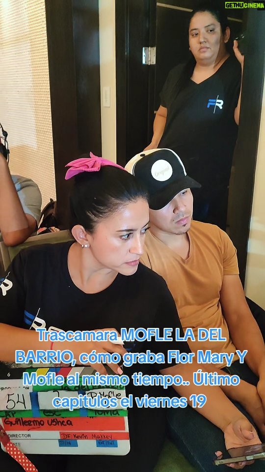 Flor María Palomeque - 248 Likes - No sé puede perder mañana es el último capítulo de Mofle la del barrio gracias a todos por su colaboración hicimos un gran equipo... QUIEREN SEGUNDA TEMPORADA??