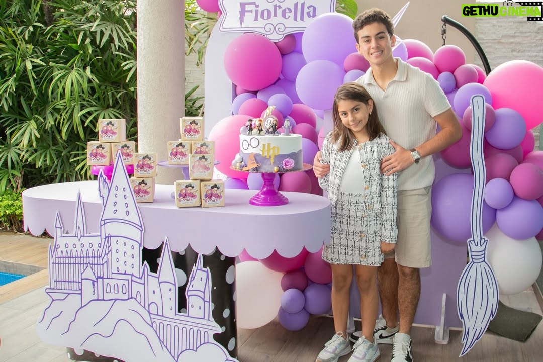 Flor María Palomeque - 19.1K Likes - Mi chiquita se creció 🥹
 Ya son 9 años del más puro amor!
Gracias Fiorella por tu luz y tu sonrisa eres una bendición en nuestras vidas ♥️ TE AMAMOS! 💫

@rosiestevesm AME LAS FOTOS!! es la primera vez que el FOTOGRAFO ni se siente. Gracias por captar todos los momentos!!!!!