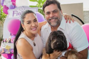 Flor María Palomeque Instagram - Mi chiquita se creció 🥹
 Ya son 9 años del más puro amor!
Gracias Fiorella por tu luz y tu sonrisa eres una bendición en nuestras vidas ♥️ TE AMAMOS! 💫

@rosiestevesm AME LAS FOTOS!! es la primera vez que el FOTOGRAFO ni se siente. Gracias por captar todos los momentos!!!!!