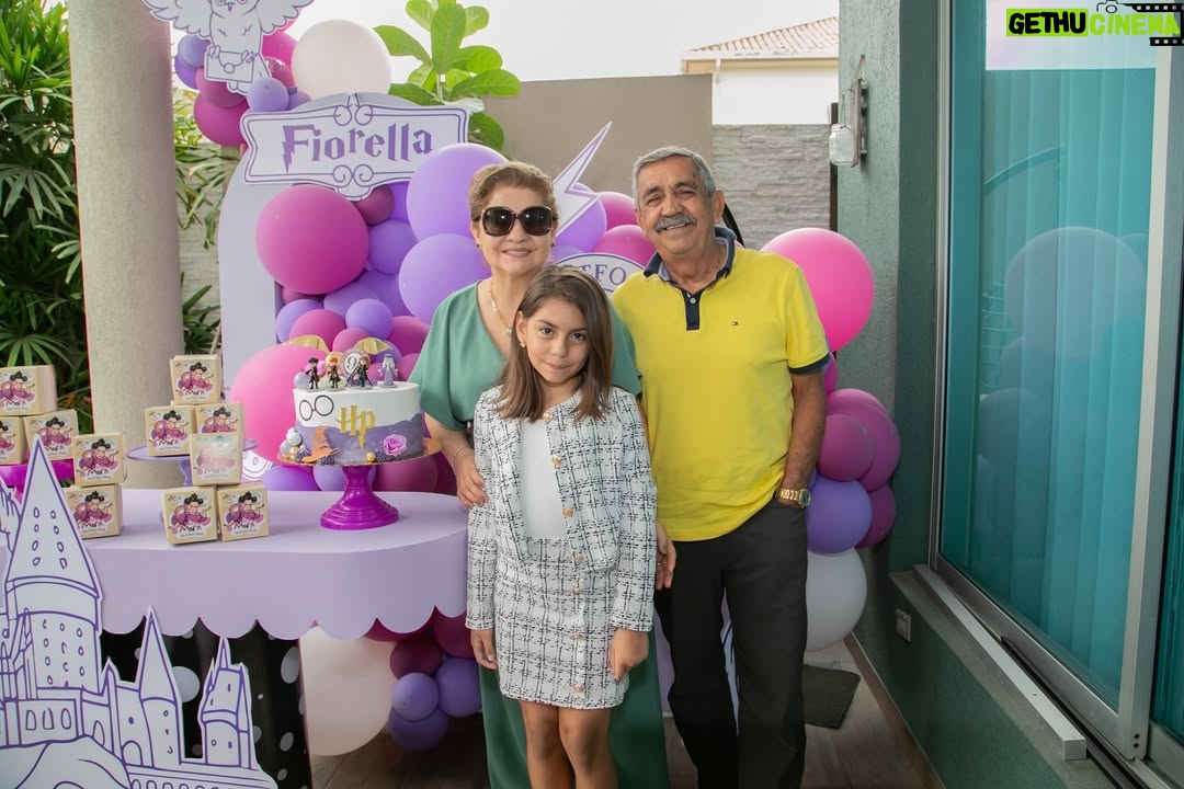 Flor María Palomeque - 19.1K Likes - Mi chiquita se creció 🥹
 Ya son 9 años del más puro amor!
Gracias Fiorella por tu luz y tu sonrisa eres una bendición en nuestras vidas ♥️ TE AMAMOS! 💫

@rosiestevesm AME LAS FOTOS!! es la primera vez que el FOTOGRAFO ni se siente. Gracias por captar todos los momentos!!!!!