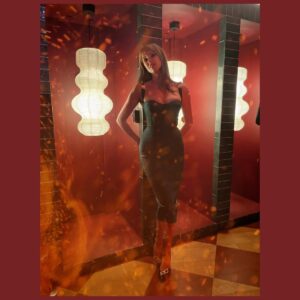 Frédérique Bel Instagram - #Actress #FrenchActress #comedienne #comedienneFrancaise  #Acteurs .#actors #frenchActor  #DinerDeNoel #Paris #sexyoutfits #glamour