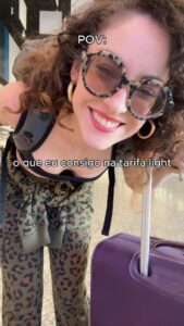 Gabriella Di Grecco Instagram - É POSSÍVEL VIAJAR BARATO SEM CURSO, SEM TRUQUE, SEM ROLO COM MILHAS! ✨✈️ 🙌
Cola na @rotalivre.viagens pra viajar com tratamento VIP e com preços imbatíveis! Eu fui, eu tava e posso provar!