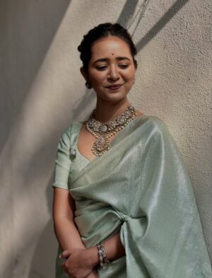 Gauri Kulkarni Instagram - Fresh, flowy & minted🍋‍🟩 just like the weather.😌❄️
.
.
Saree by @bharjaribynam 
Blouse stitched by @srujana_by_ruttuja 
MUAH by @mua_pratikshakumbhar 
Jewellery by @chandrakalm_jewellery 
Styled by @n.i.d.s_ 
Managed by @wechitramedia 
.
.
#GauriKulkarni #MintedGreen #Saree #Wedding #Grwm #blessed