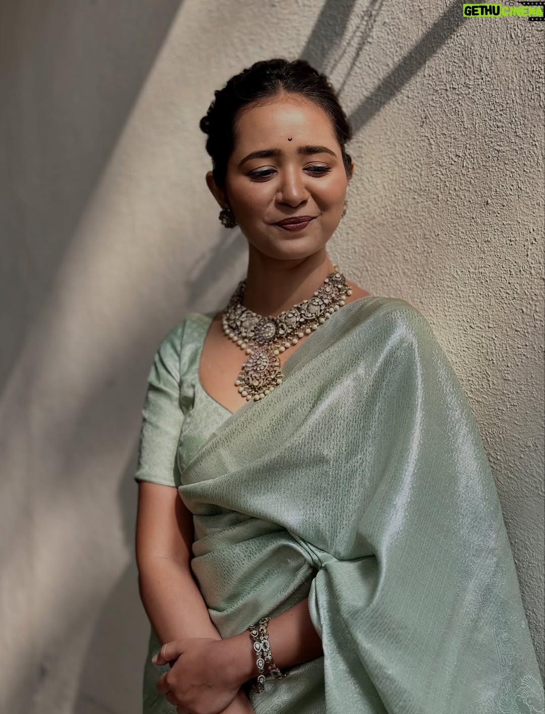 Gauri Kulkarni - 64.5K Likes - Fresh, flowy & minted🍋‍🟩 just like the weather.😌❄️
.
.
Saree by @bharjaribynam 
Blouse stitched by @srujana_by_ruttuja 
MUAH by @mua_pratikshakumbhar 
Jewellery by @chandrakalm_jewellery 
Styled by @n.i.d.s_ 
Managed by @wechitramedia 
.
.
#GauriKulkarni #MintedGreen #Saree #Wedding #Grwm #blessed