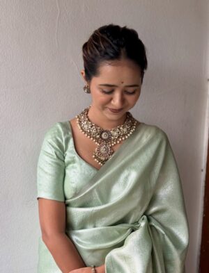 Gauri Kulkarni Instagram - Fresh, flowy & minted🍋‍🟩 just like the weather.😌❄️
.
.
Saree by @bharjaribynam 
Blouse stitched by @srujana_by_ruttuja 
MUAH by @mua_pratikshakumbhar 
Jewellery by @chandrakalm_jewellery 
Styled by @n.i.d.s_ 
Managed by @wechitramedia 
.
.
#GauriKulkarni #MintedGreen #Saree #Wedding #Grwm #blessed