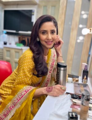 Gautami Kapoor Instagram - The film set which soon turned into family vibes. Heartfelt gratitude to the entire cast, crew, technicians , friends who worked relentlessly behind the scenes , this experience has been truly magical and unforgettable ❤️thank you for this opportunity.

@ajaydevgn @actormaddy @rakulpreet @meezaanj  @jaavedjaaferi  @ishidutta @anshul3112 #LuvRanjan @gargankur82 @tarun.j.85 #BhushanKumar #KrishanKumar @shivchanana @neerajkalyan24 @sudhir_cinematographer @jaiministudios @luv_films @tseriesfilms @tseries.official @pvrpictures
Most importantly a huge thank you to the wonderful audience who came into theatres to watch our film de de pyar de 2 and gave us so much love 🙏🏼
@dishisanghvii @hairbysharda @hairstorybyreshma @chiragwaghela17 @mohsinkhan__93 and @cedo.co.in .. my team who supported me through thick and thin. Stay blessed always 😃