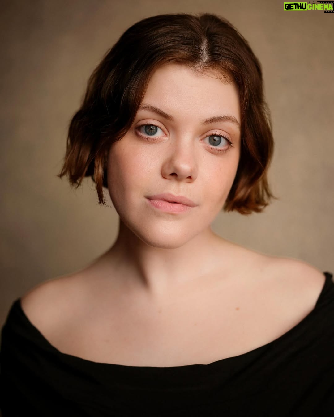 Georgie Henley - 25K Likes - very delayed enormous gratitude to @livingstonehazzer for these new headshots🪟