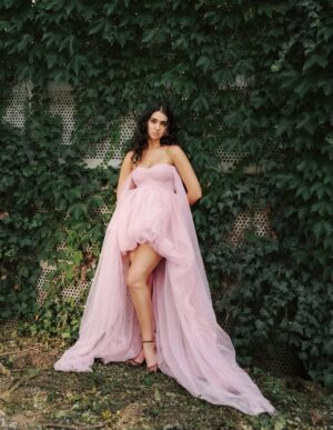 Geraldine Viswanathan Instagram - 🦋🫧✨ @schonmagazine 💘🐸🌸