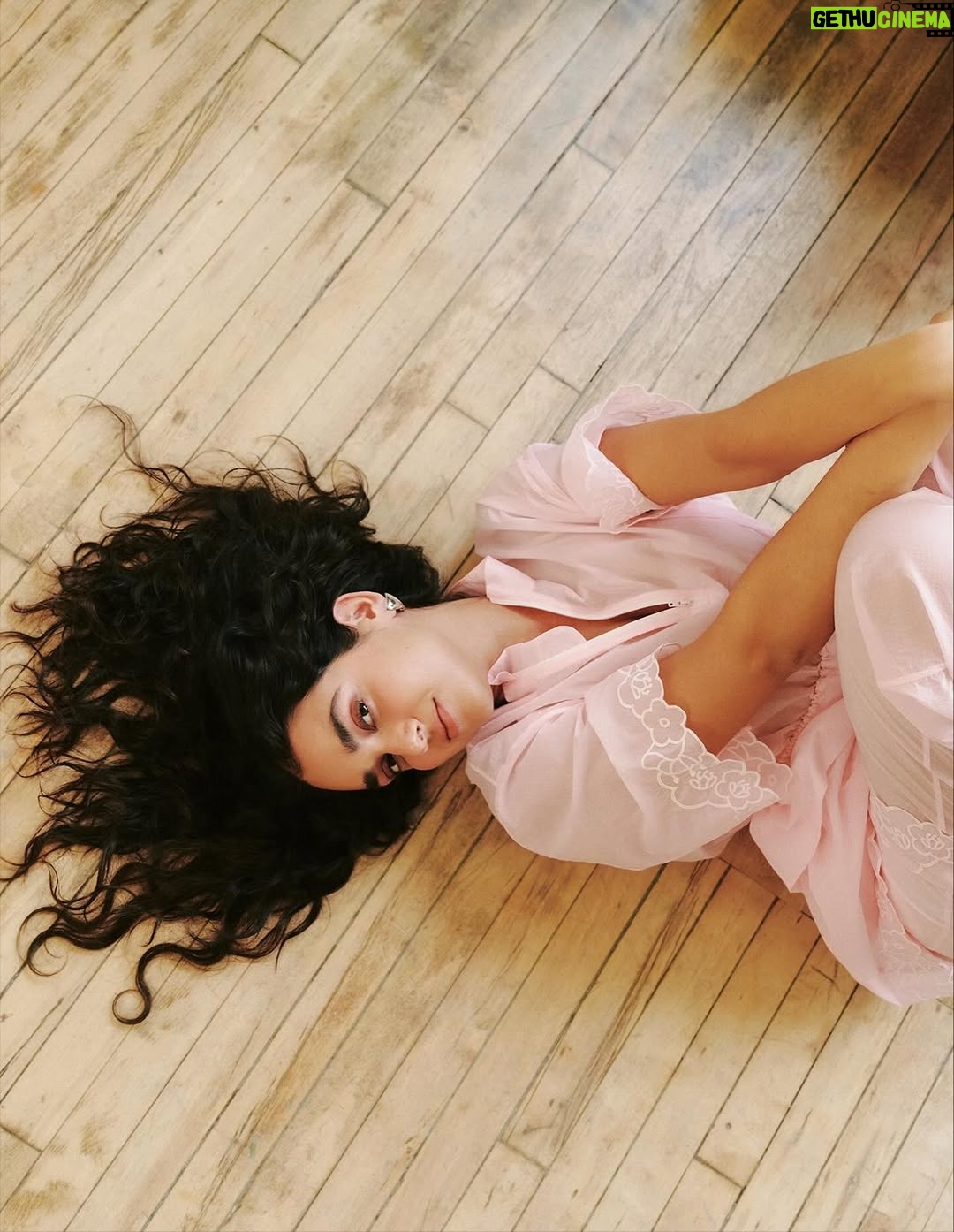 Geraldine Viswanathan - 26.8K Likes - 🦋🫧✨ @schonmagazine 💘🐸🌸