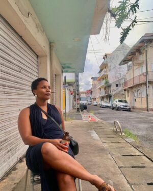 Gessica Généus Instagram - Prestige ak chemizèt #40lanaprantrefòmounmwenyo 🖤📸 @malauryeloipaisley