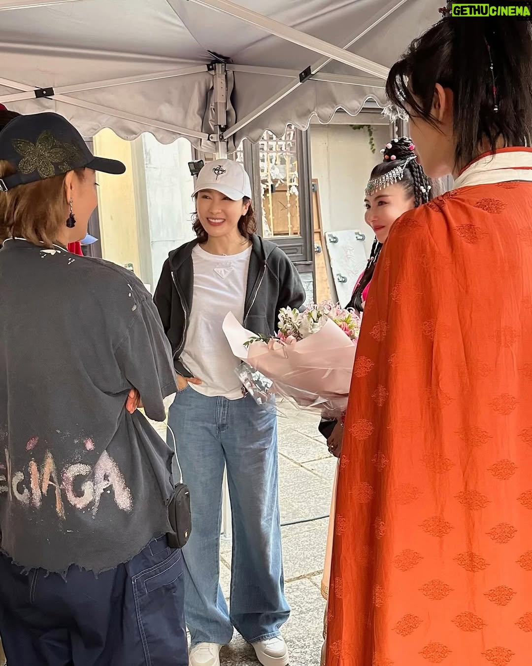 Gigi Lai Chi - 20.1K Likes - 期待我親愛的 @cecilia_pakchi_cheung 在《一路繁花2》的演出！趙敏因你而更奪目。永遠支持妳💓

#love #warm #sweet #grateful #一路繁花2