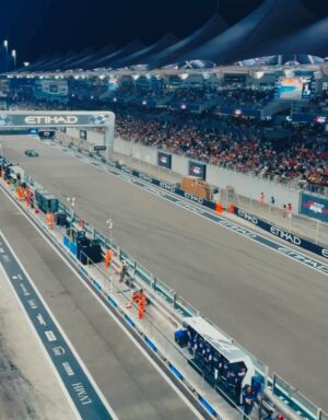 Gihan El Shamashergy Instagram - ✨🏎️ F1 🏎️✨

@f1 
@bridge 

✨ 

@nadakhedrr | @aminaagalal | @be__indie