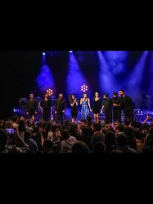 Göksel Instagram - Ankara konserinin enerjisinden mi, albüm heyecanından mı bilmem? ☺️ Bu sabah şöyle uyandım: Bende bi’ Neşe var. 💘