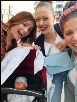 Gözde Kaya Instagram - Kızlar sizi çok seviyorum ♥️ @su_sanad @gozzek
