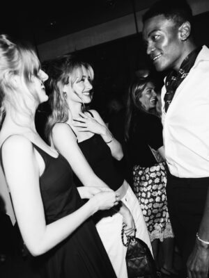 Grace Van Patten Instagram - last night 🖤 @chanelofficial #BleuDeCHANEL @chanel.beauty