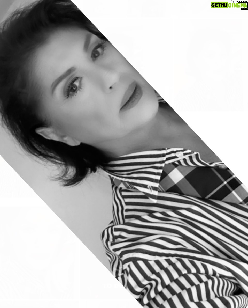 Gülşen Bubikoğlu - 10.1K Likes - Can sıkıntısı işte.. sevgiler 🌹