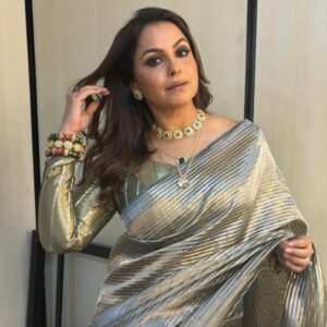 Gurdeep Kohli Instagram - What keeps me going??
Lights camera Action
#lovemywork❤️#workmode🧿🎬#letsdothis