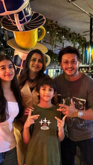 Gurdeep Kohli Instagram - Hum toh Aaisse hein Bhaiya #funnyvideos #funtimes @meherpunjj #mahirpunjj #arjunpunjj #gurdippunjj