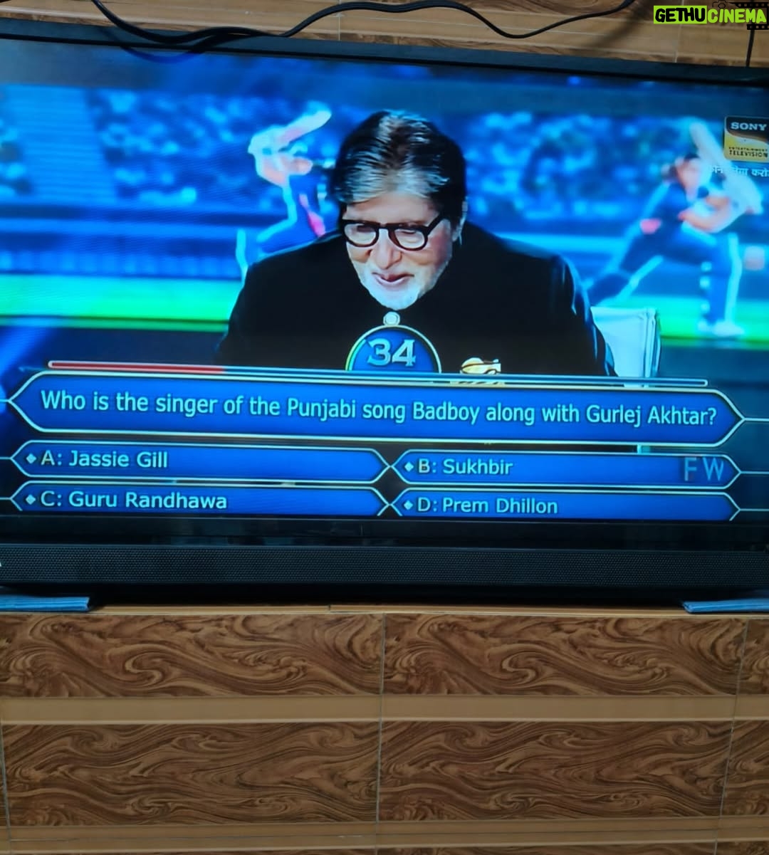 Gurlez Akhtar - 74.1K Likes - Tell Us The Right Answer in Comments 🤭😁

@gurlezakhtarteam @gurlejakhtarmusic @dhillonprem 
@sonytvofficial @amitabhbachchan 

#gurlezakhtar #gurlejakhtar #gurlejakhtarmusic #gurlezakhtarmusic #badboy #kbc #kbchelmetlovers #kbcquestions