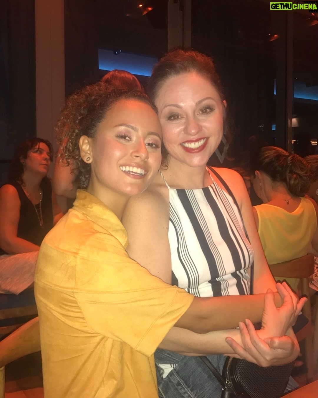 Guta Stresser - 1K Likes - #tbt delicinha que aqueceu meu coração de “mãe” aqui ♥️ Com a talentosa, lindíssima e super inteligente e criativa “filhota” de #malhaçao #vidasbrasileiras A querida @alicemmilagres ♥️ Saudades dessa turma sensacional de Malhação 👉🏼💎🎯🥰⭐️⭐️⭐️⭐️⭐️
Beijocas filhota!!! 
.
#tbt #gutastresser #alicemilagres #malhação #malhaçãovidasbrasileiras #saudades ♥️♥️♥️♥️♥️♥️♥️♥️