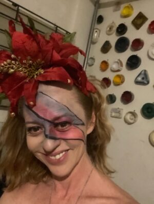 Guta Stresser Instagram - Tô bem “The Bowie” … e vocês? 
BOA SEMANA MEU POVO!!! A rapadura… vocês já sabem! … e quem disse que seria, né?! Fui!
.
#gutastresser #thebowie #bowie #deboas #domingou