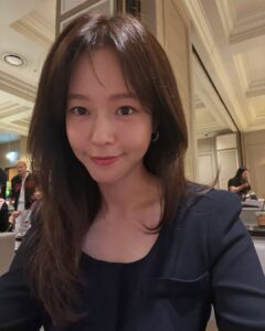 Actress Gyeong Su-jin HD Photos and Wallpapers June 2025