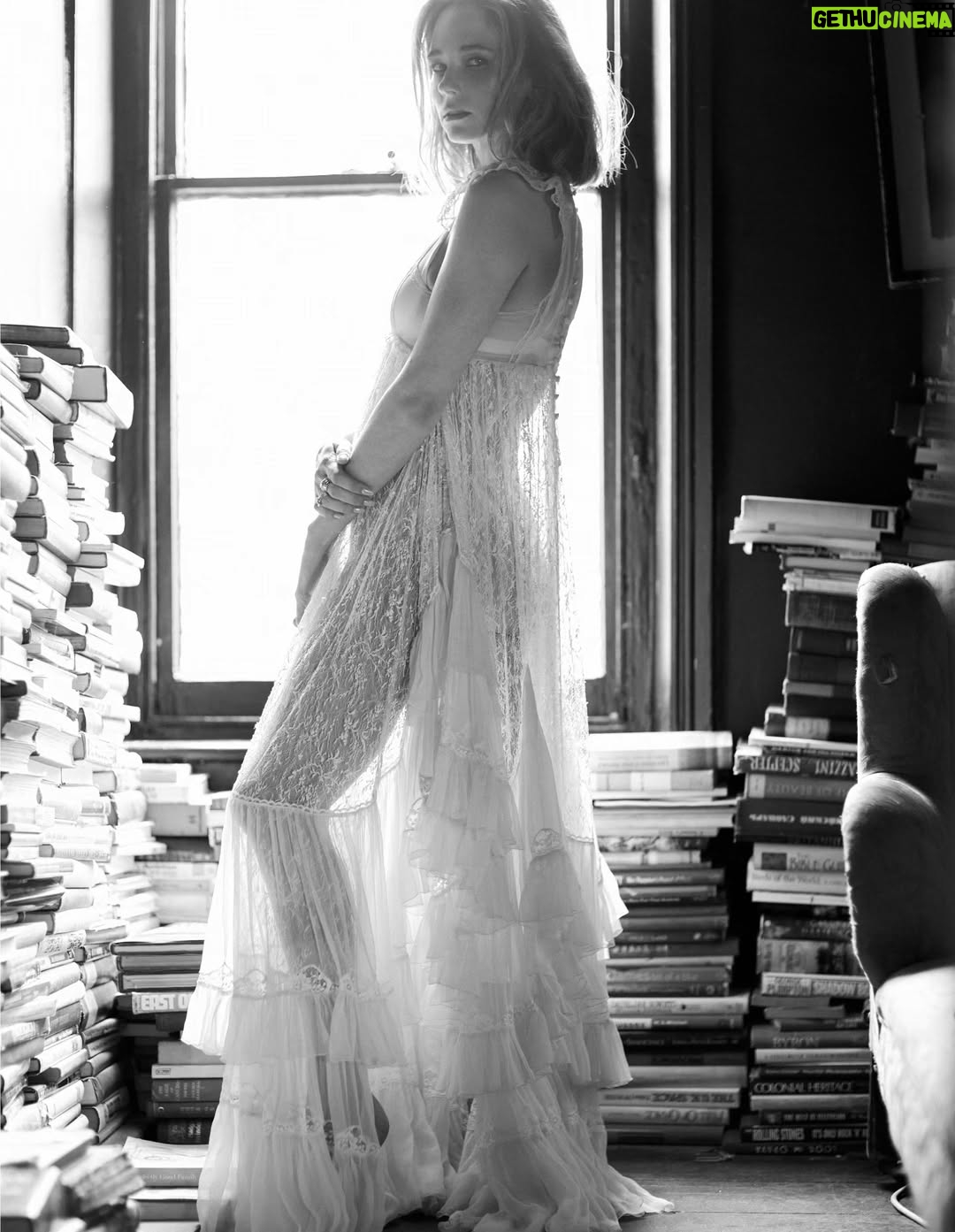 Haley Bennett - 3.8K Likes - What does it take to see beauty in chaos? To find humanity in the gray areas?
Haley Bennett (@halolorraine) takes us inside her mind, her process, and her newest role in @appletv “The Last Frontier.”

Read Haley’s interview: vestalmag.com
LINK IN BIO (@vestalmag)  

On the cover Haley wears @chloe

Photographer @lee_malone_photography
Stylist @chercoulter @aframe_agency
Interviewer @david_gargiulo
Hair kieronjustinhair @forwardartists
Makeup @florriewhitemakeup @thewallgroup
Assistant Photographer @kai_jadwat
Assistant Stylist @thomas.ramshaw
Talent @halolorraine @shelterpr

Main Featured brands @chloe @shushu__tong @simonerocha_ @emiliawickstead @manoloblahnik @grainnemorton @gicheviktor @toryburch @alessandrarich

#vestal #vestalmag #haleybennett #thelastfrontier #chloe #appletv