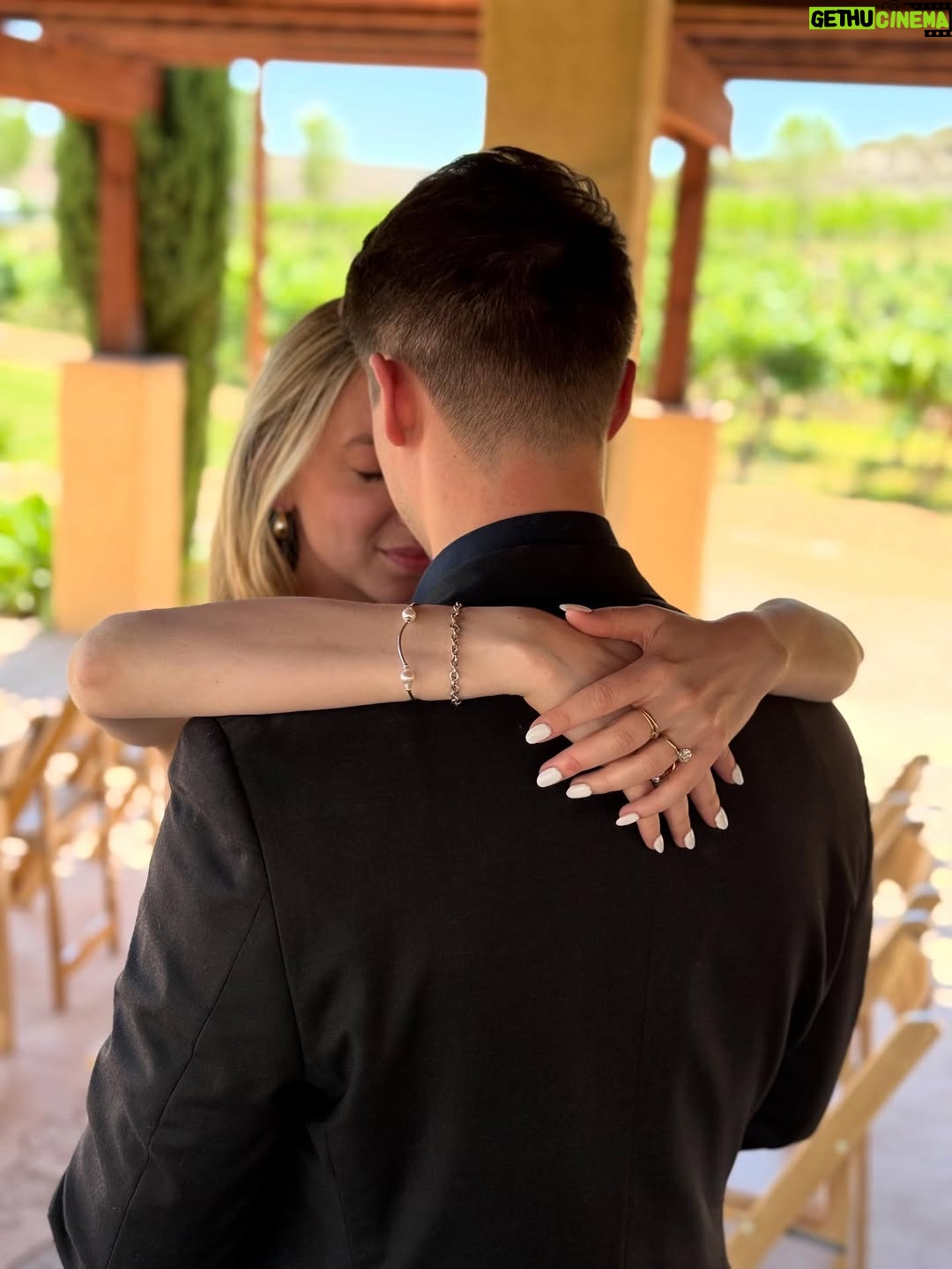Hana Hayes - 2.7K Likes - The most magical 24 hours 💍