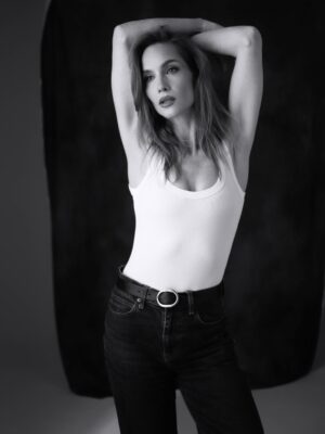 Hana Vagnerová Instagram - 🖤
📸 by @roberto_autuori
Make up @micsmua