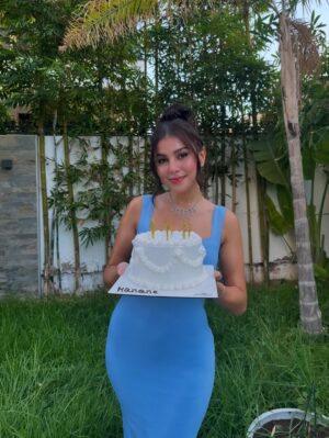 Hanane El Khader Instagram - Hello 31 🔥 !! Thank you all for your birthday wishes❤️ love you guys 🎂🎉 #hananeelkhader  #birthday