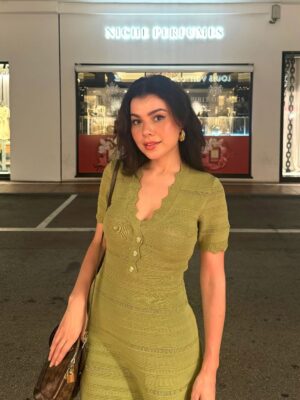 Hanane El Khader Instagram - Disfruta cada momento 🇪🇸 #hananeelkhader
