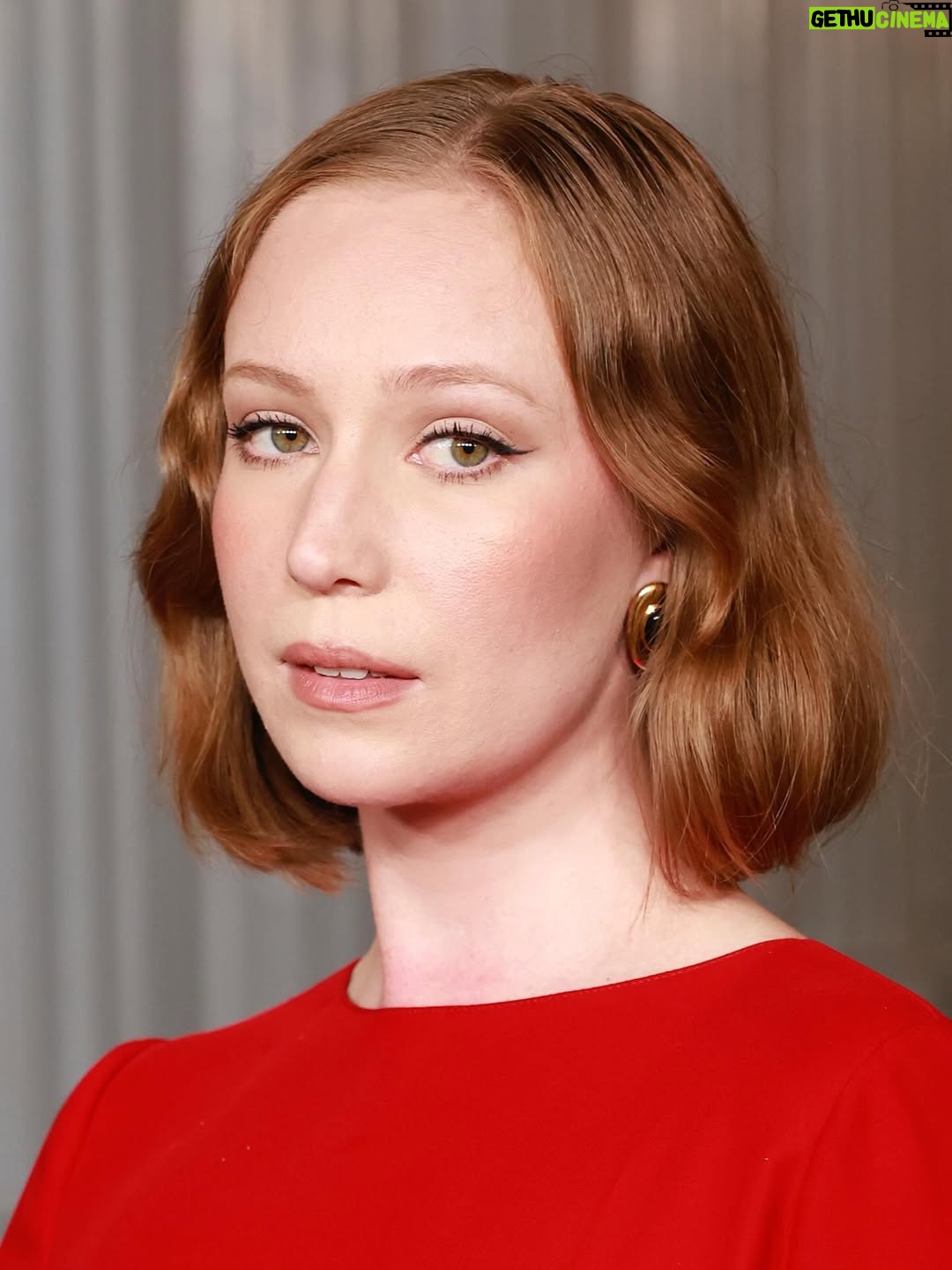 Hannah Einbinder - 37.2K Likes - @lacma ❤️‍🔥 @maisonvalentino 

@mollygreenwald 
@jerrodrobertshair 
@sweetbabyjamie
@frazerkh 
@gettyimages