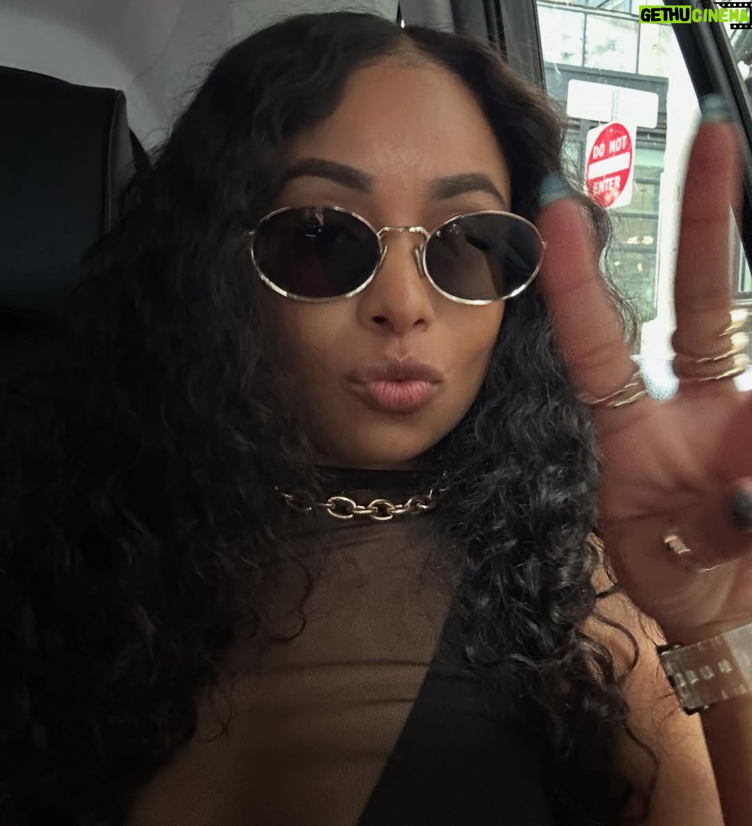 Hannaha Hall - 14.4K Likes - just a few vibes.