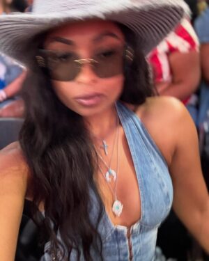 Hannaha Hall Instagram - Beygas for the weekend.