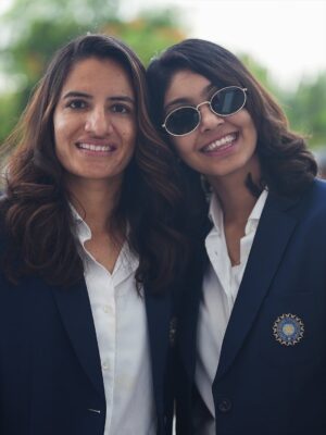 Harleen Deol Instagram - Vo trophy wali feeling 🤪