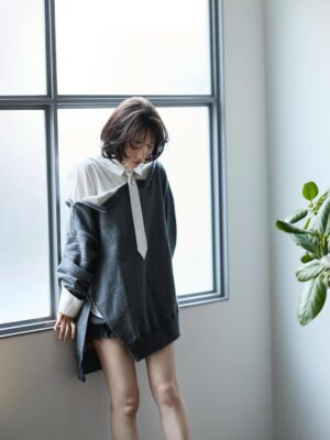 Haruka Kudo Instagram - オフィシャルファンクラブを開設しました:)「#HARUFREAK(ハル フリーク)」といいます。ぜひ遊びに来てください
　　　　　　　　　　　　　　　　　　　　　　　　　　　　　　
　　　　　　　　　　　　　　　　　　　　　　　　　　　　　　

🌼👔
shirt/sweat/pants:@poolde___
necklace:(chain)@popy_k (bijou)@filigran_jewelry 
accessories:@rhodes_showroom