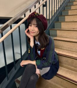 Haruka Shimazaki Instagram - 13年前の今日、私にとって特別な曲「永遠プレッシャー」が発売されました。
そんな日にじゃんけん大会の会場でもあった日本武道館で、この曲を歌えたことに、奇跡みたいな縁を感じています。
AKB48、20周年おめでとう！！

Hair & Makeup @ru.025h 
メイクは令和のアイドルメイクにしていただきました✨
まつ毛は一本ずつつけまつ毛で、感動🥺
写真は無加工にしたので是非メイクの参考にしてみてね！

#AKBは青春ですin武道館