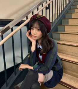 Haruka Shimazaki Instagram - 13年前の今日、私にとって特別な曲「永遠プレッシャー」が発売されました。
そんな日にじゃんけん大会の会場でもあった日本武道館で、この曲を歌えたことに、奇跡みたいな縁を感じています。
AKB48、20周年おめでとう！！

Hair & Makeup @ru.025h 
メイクは令和のアイドルメイクにしていただきました✨
まつ毛は一本ずつつけまつ毛で、感動🥺
写真は無加工にしたので是非メイクの参考にしてみてね！

#AKBは青春ですin武道館