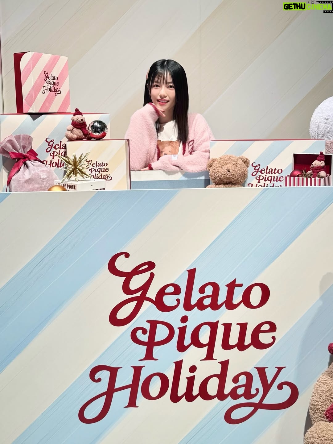 Haruka Shimazaki - 11.5K Likes - 今年もやってきた🦌💫
GELATO PIQUE CHRISTMAS GIFT MARKET 2025🎄
11月22日(土)から12月7日(日)まで表参道ヒルズで開催するよ！
ピケベアの雪だるまかわいい〜⛄️

@gelatopique_official 
#gelatopique #ジェラートピケ 
#gelatopiquechristmasgiftmarket2025 
#ジェラートピケクリスマスギフトマーケット2025
#クリスマスマーケット