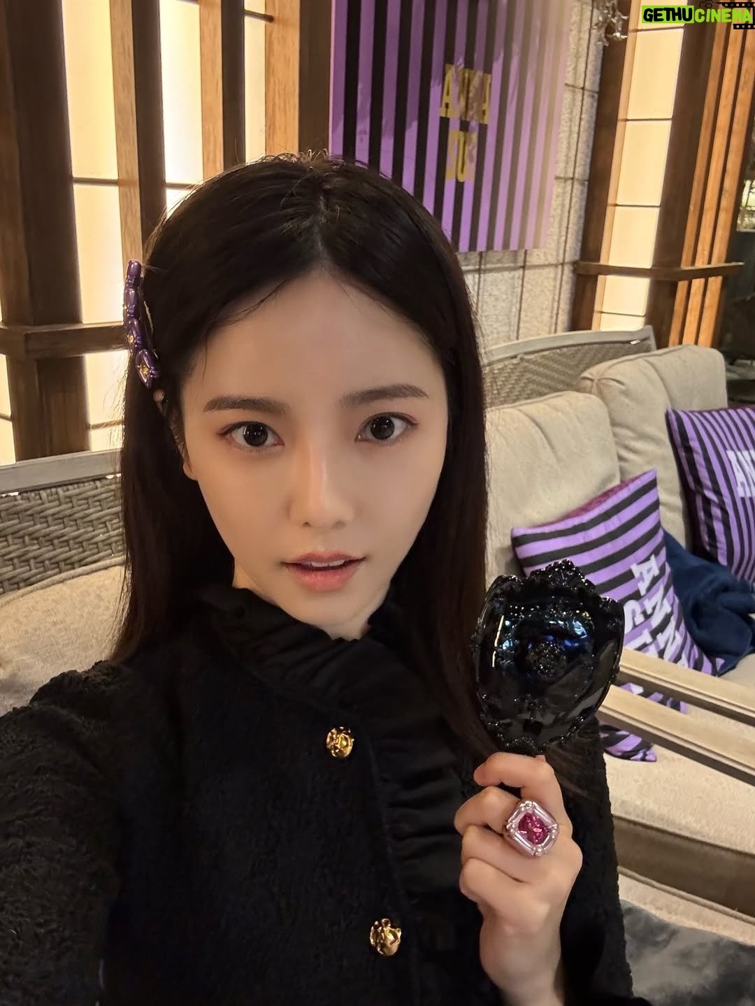 Haruka Shimazaki - 13.4K Likes - 母とANNA SUIのアフタヌーンティー🫖💜
🎀のANNA SUIのリングは母のおさがり

@annasui @stringsomotesandoh
#アナスイ #アナスイアフタヌーンティー
#ザストリングス表参道 #アフタヌーンティー