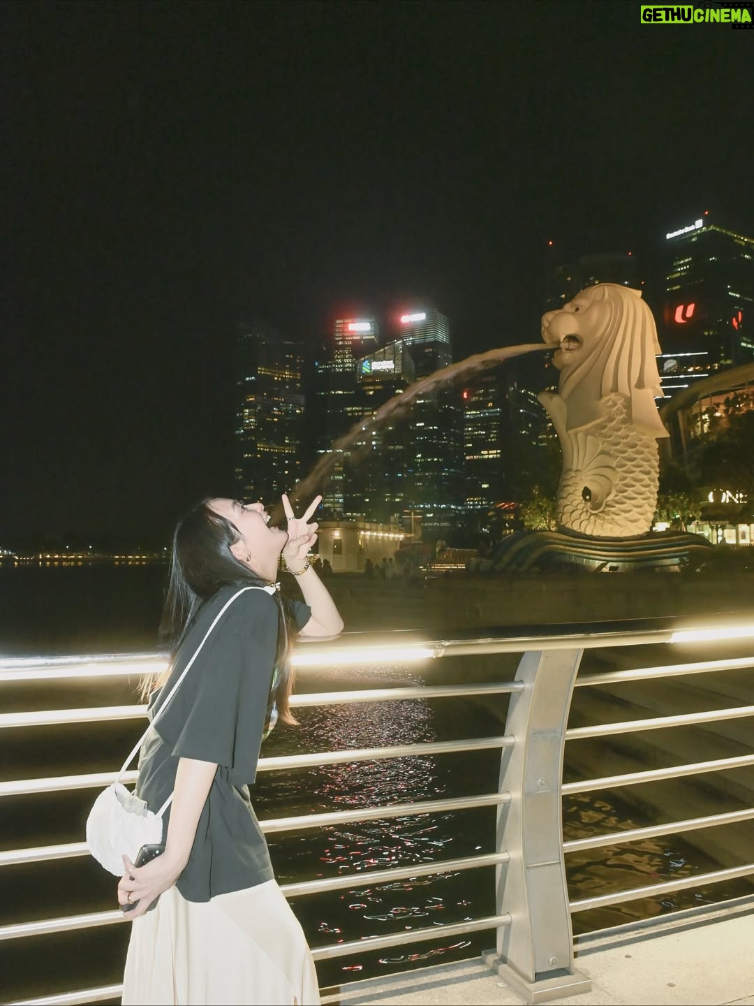 Haruko Nagaya - 21.2K Likes - Singapore 𓈒𓏸✰︎
I came back here as an artist for the first time since I was a high school student.
I’m truly happy to create new memories here.