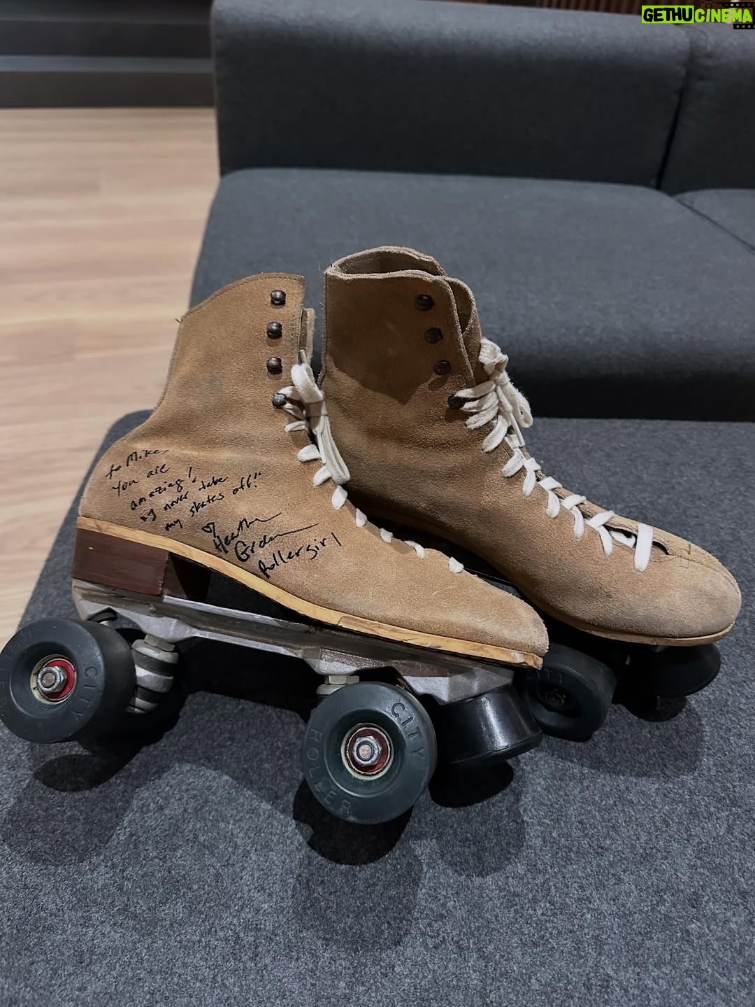 Heather Graham - 113.5K Likes - I’m so excited I got to work with @flanaganfilm and the talented cast and crew on @stephenking’s Carrie🩸for @primevideo . 

And @flanaganfilm has the original Rollergirl rollerskates from Boogie Nights!!!
So I was reunited with my Rollergirl skates as you can see in these photos. Good memories… 🛼🛼💕

We shot the Carrie tv series in Vancouver. Have you been? I think it’s one of the most beautiful cities. I’m obsessed with the bike path in Stanley Park. 🚲🍁
The food there is good… 
🍁❤️🍣🚲🇨🇦✨🌈🛼

#vancouver #carrie #boogienights #rollergirl #bike #bikegirl #bikeride #stanleypark