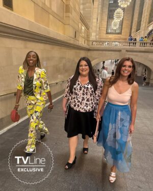 Heather Headley Instagram - Netflix is bringing Serenity to NYC in #SweetMagnolias Season 5 🏙️ and @TVLine has your exclusive first look at Heather Headley, Brooke Elliott and JoAnna Garcia Swisher filming in Grand Central Station. 🎥

🔗 Link in bio for more Season 5 scoop.