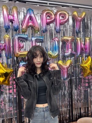 HeeJin Instagram - 나는 암모래도 넘모 햄복한 살암