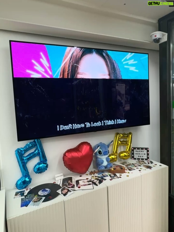HeeJin - 131.6K Likes - 나는 암모래도 넘모 햄복한 살암