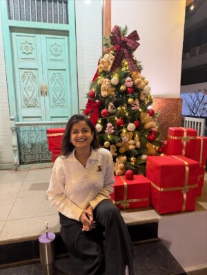 Hemal Ingle Instagram - december’s looking very good so far 🤍