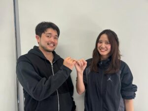 Hirona Yamazaki Instagram - #舞台
「#キャッシュオンデリバリー」
本日より開幕です
劇場でお待ちしております。

エリック役の #井口理 さんと